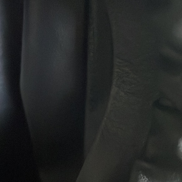 Bottega Veneta The Chain Pouch Leather Shoulder Bag - Picture 9 of 12